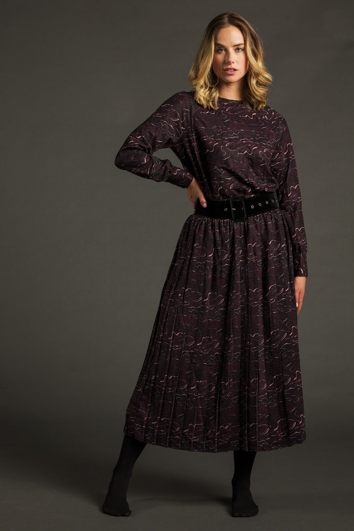 Wine And Dusty Rose Printed Pleated Skirt With Velvet Belt