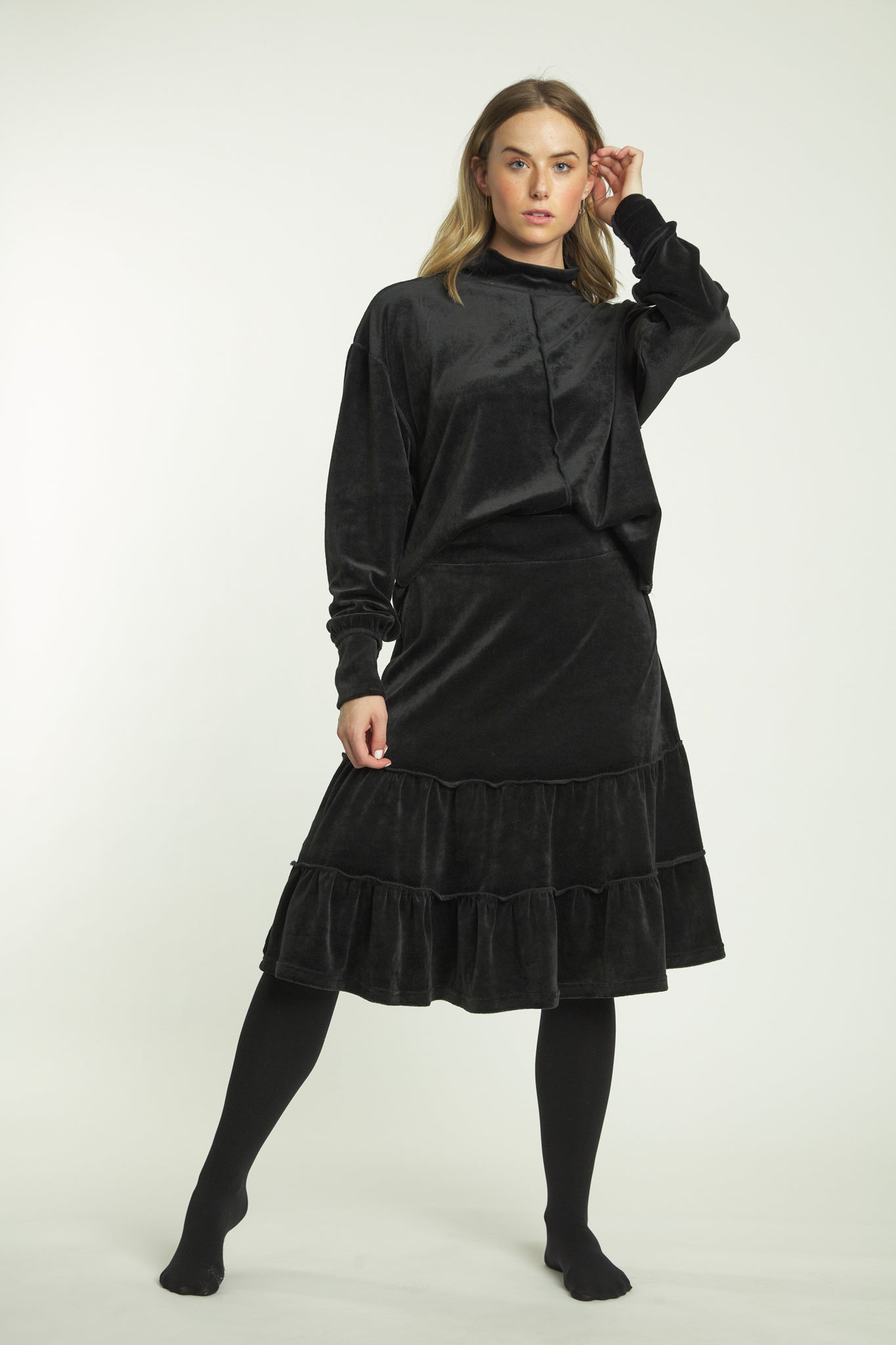 Black Velvet 2-Tiered Skirt With Elastic Waistband And Exposed Seams