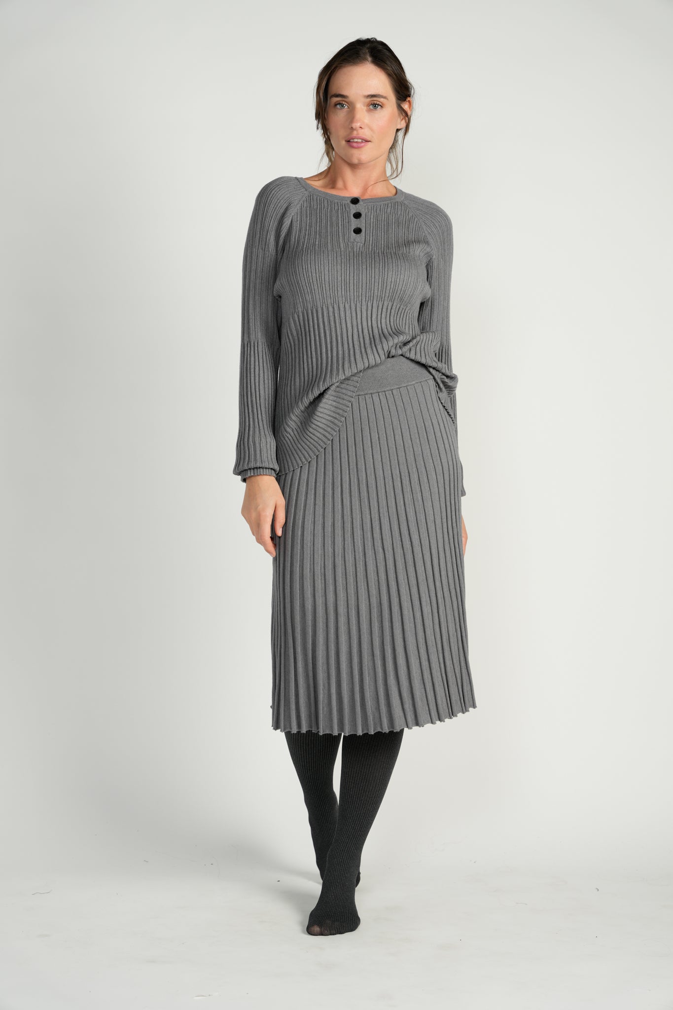 Grey pleated clearance knit skirt