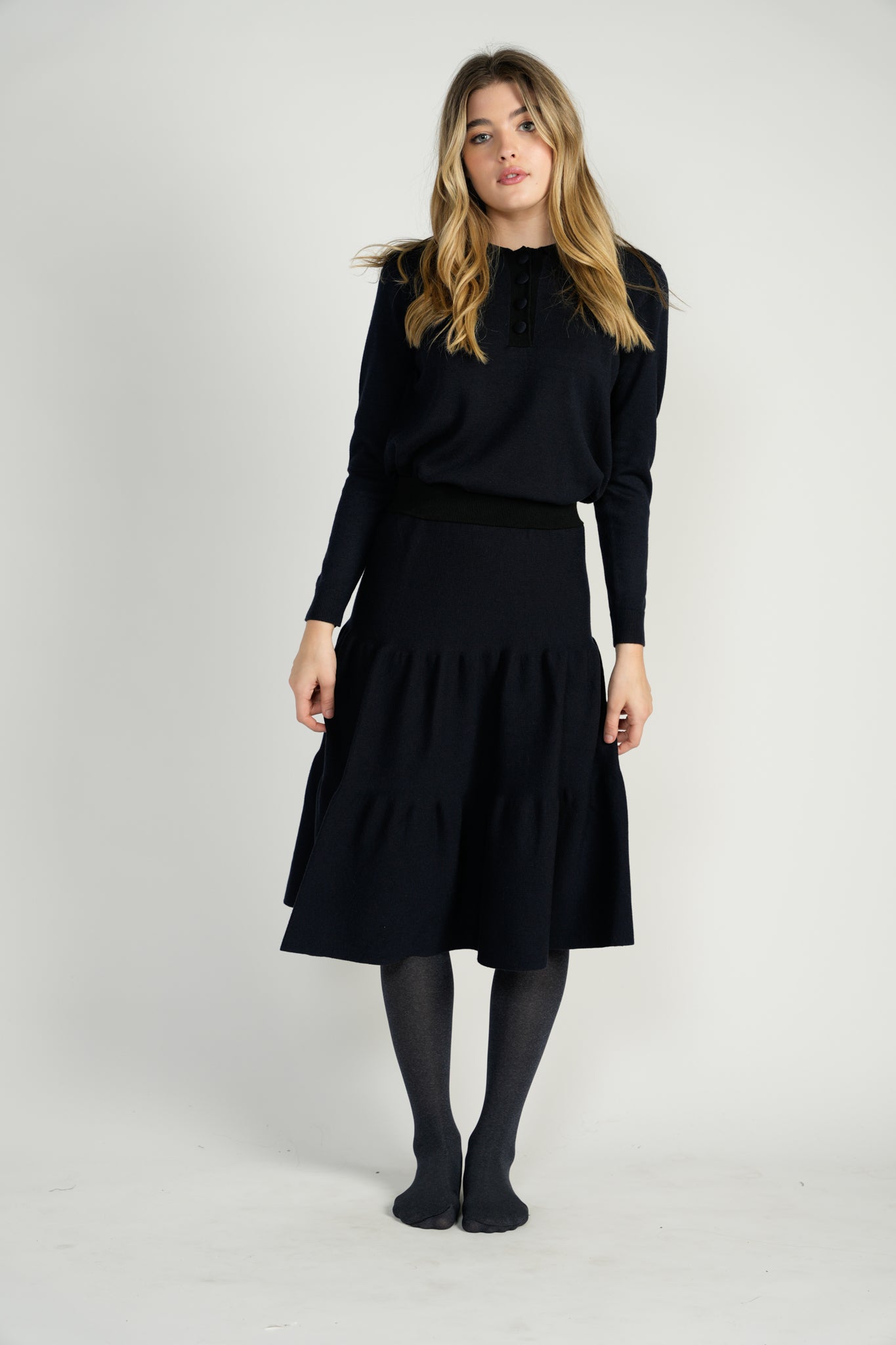 Navy/Black 2-Tiered Knit Skirt With Elastic Waistband