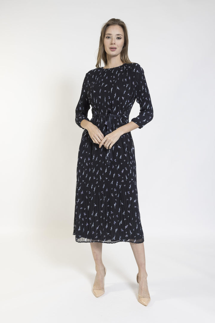 Black Print Pleated Dress With Waist Tie