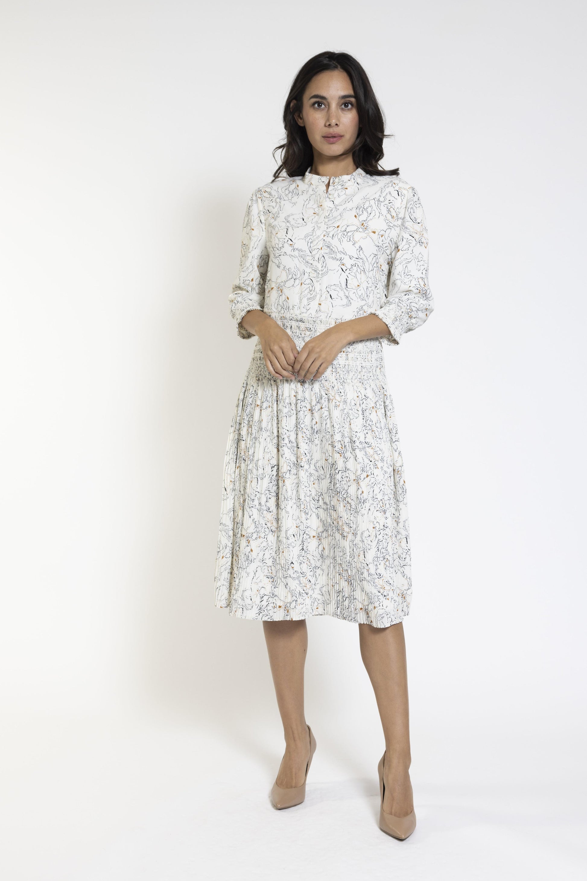 White Smocking Waist And Sleeve Cuff Printing Dress